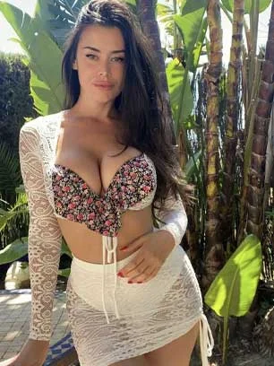 Female Escorts in lutyens